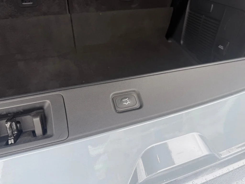 New 2026 Glacier Gray Metallic Tri-Coat Ford Active image 48