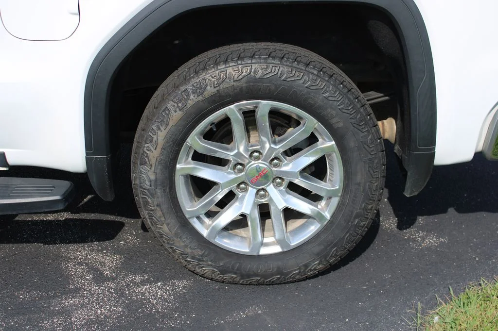 Used 2021 Summit White GMC SLT image 9