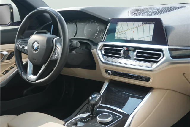 Used 2021 White BMW 330i xDrive image 23