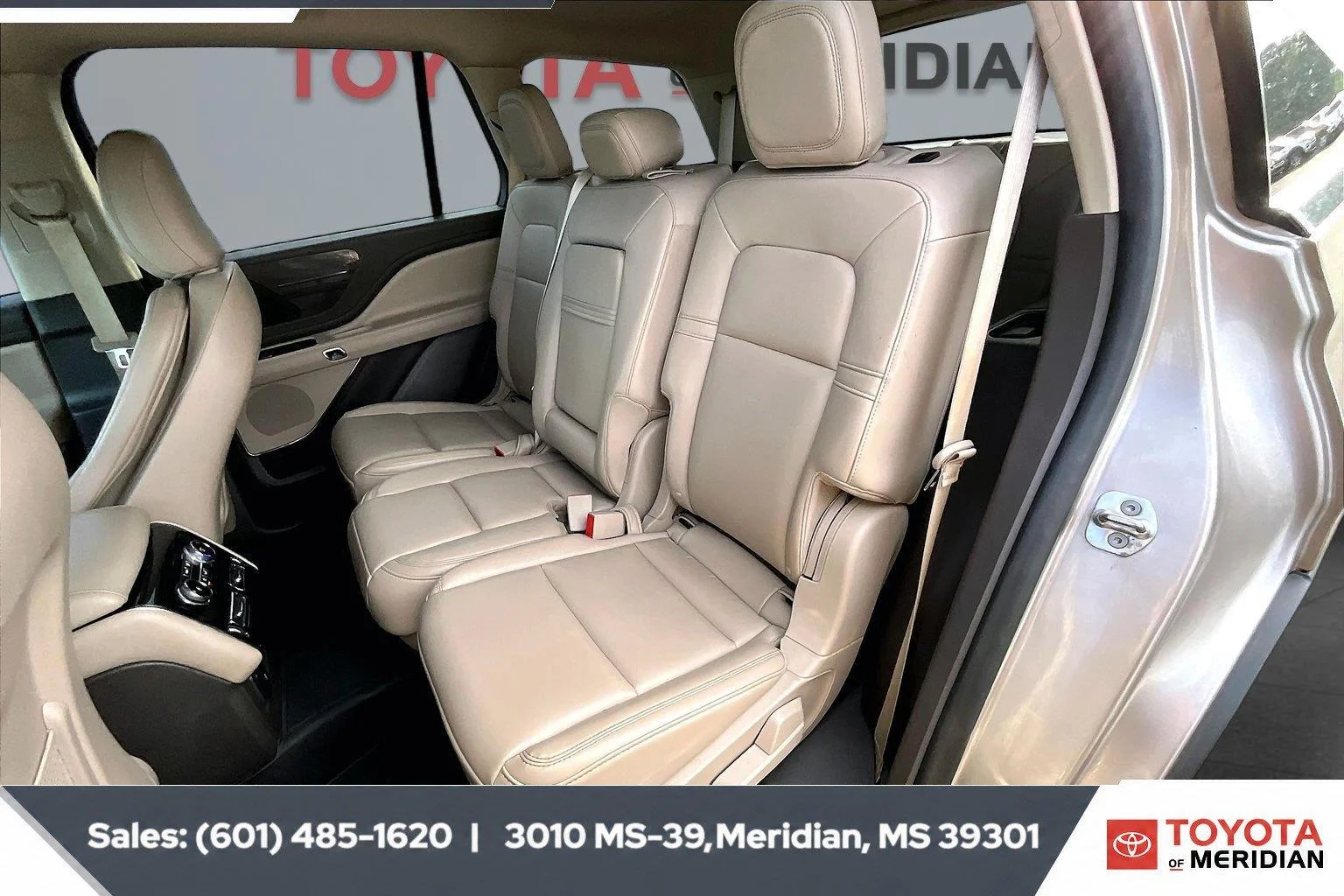 Used 2021 Iced Mocha Lincoln Standard image 19