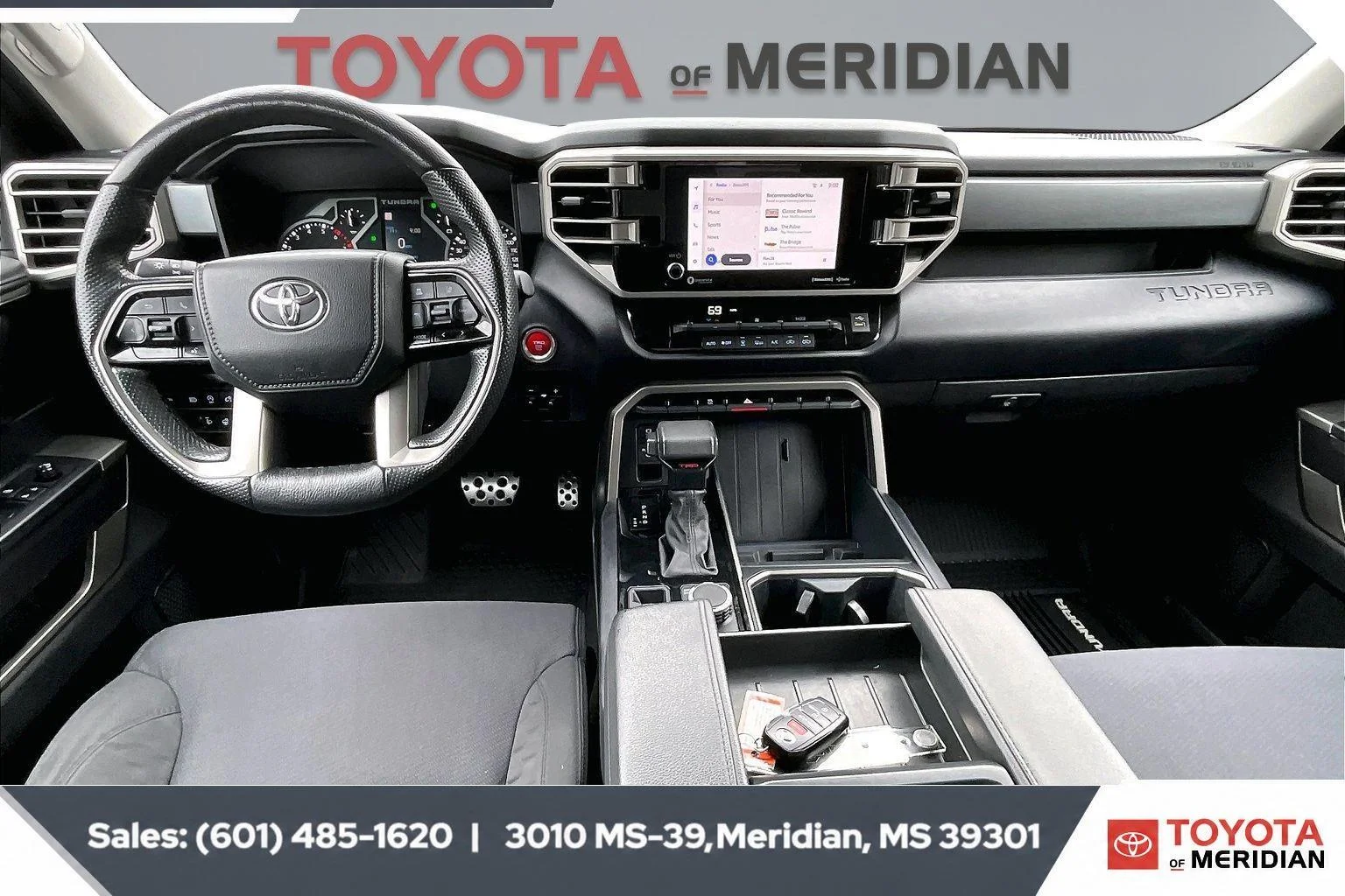 Used 2023 Ice Cap Toyota SR5 image 13