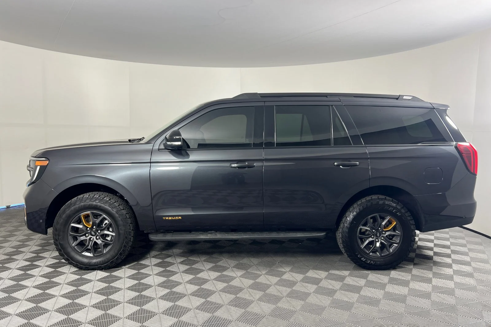 Used 2025 Dark Matter Gray Ford Tremor image 6