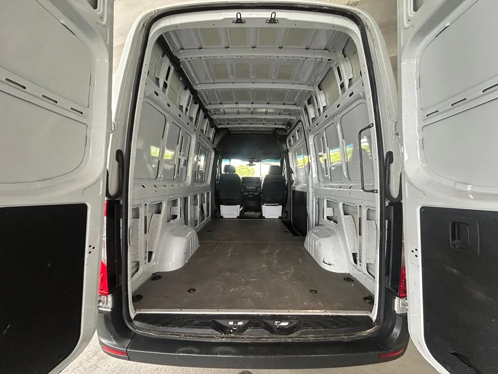 Used 2025 White Mercedes-Benz Cargo 144 WB image 32