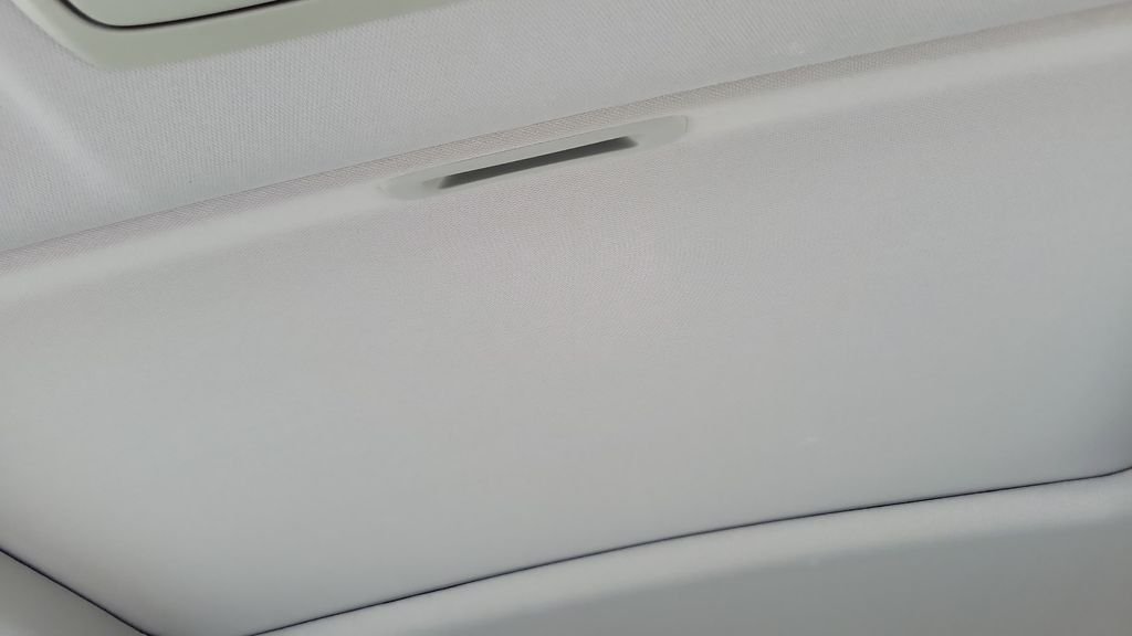 Used 2018  Honda EX image 17