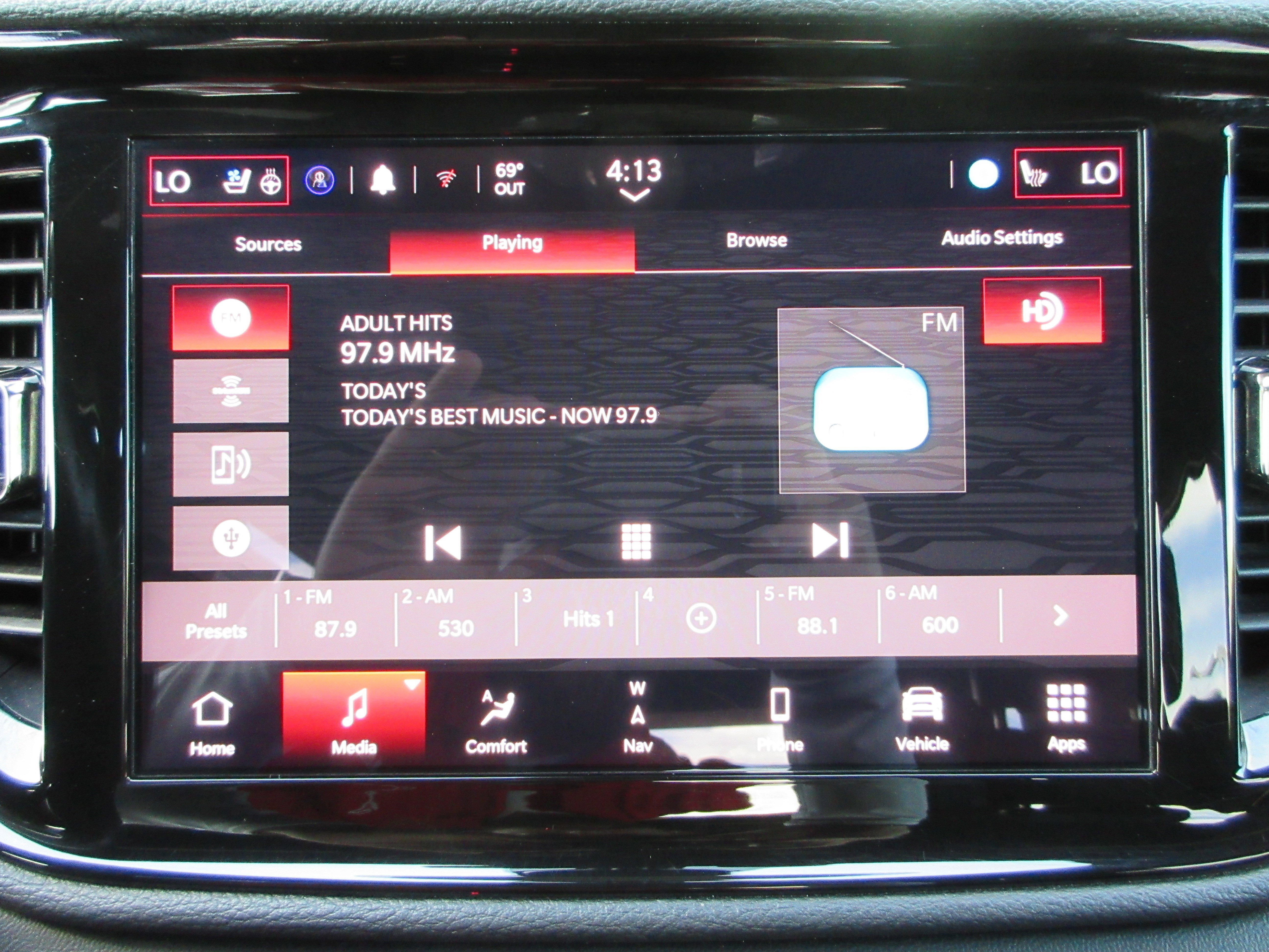 Used 2022 Destroyer Gray Clearcoat Dodge R/T image 44