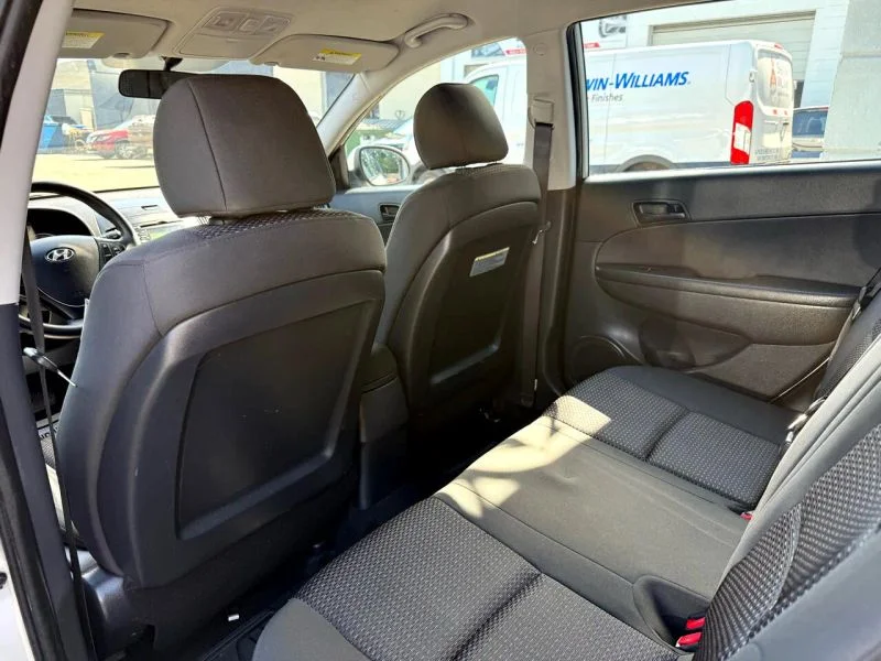 2011 Hyundai Elantra Touring GLS - Photo 44