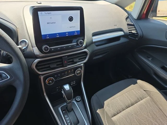 Used 2021 Red Ford SE image 20