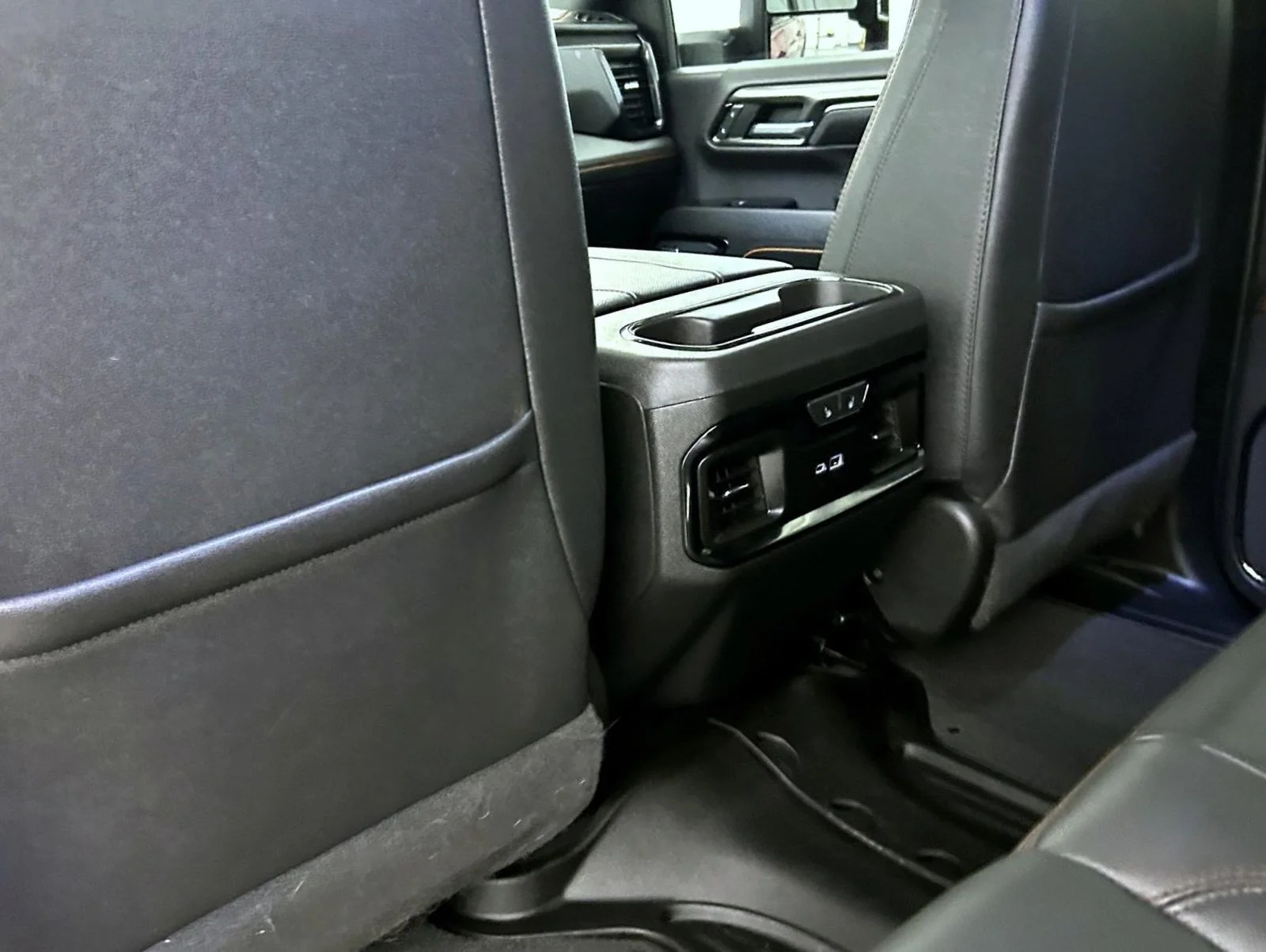Used 2024 Red GMC AT4 image 22