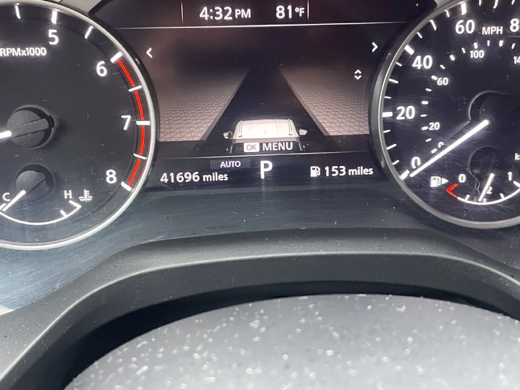 Used 2024 Silver Nissan SV image 10
