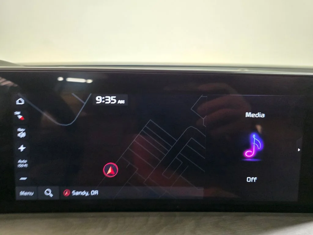 Used 2025 Gray Kia SX X-Line image 25
