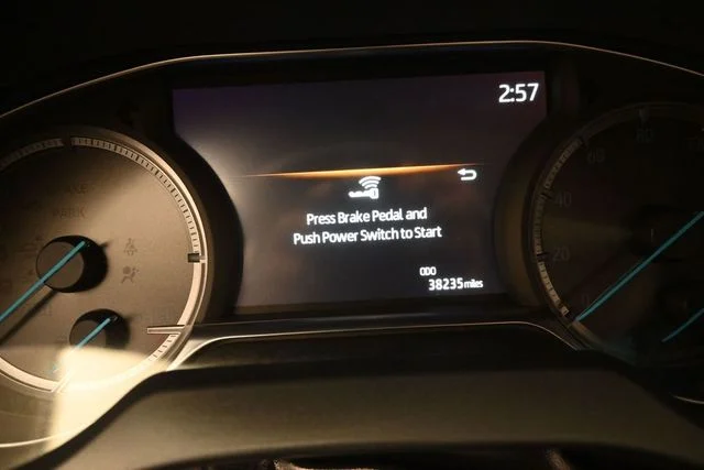 Certified Used 2021  Toyota Limited image 9