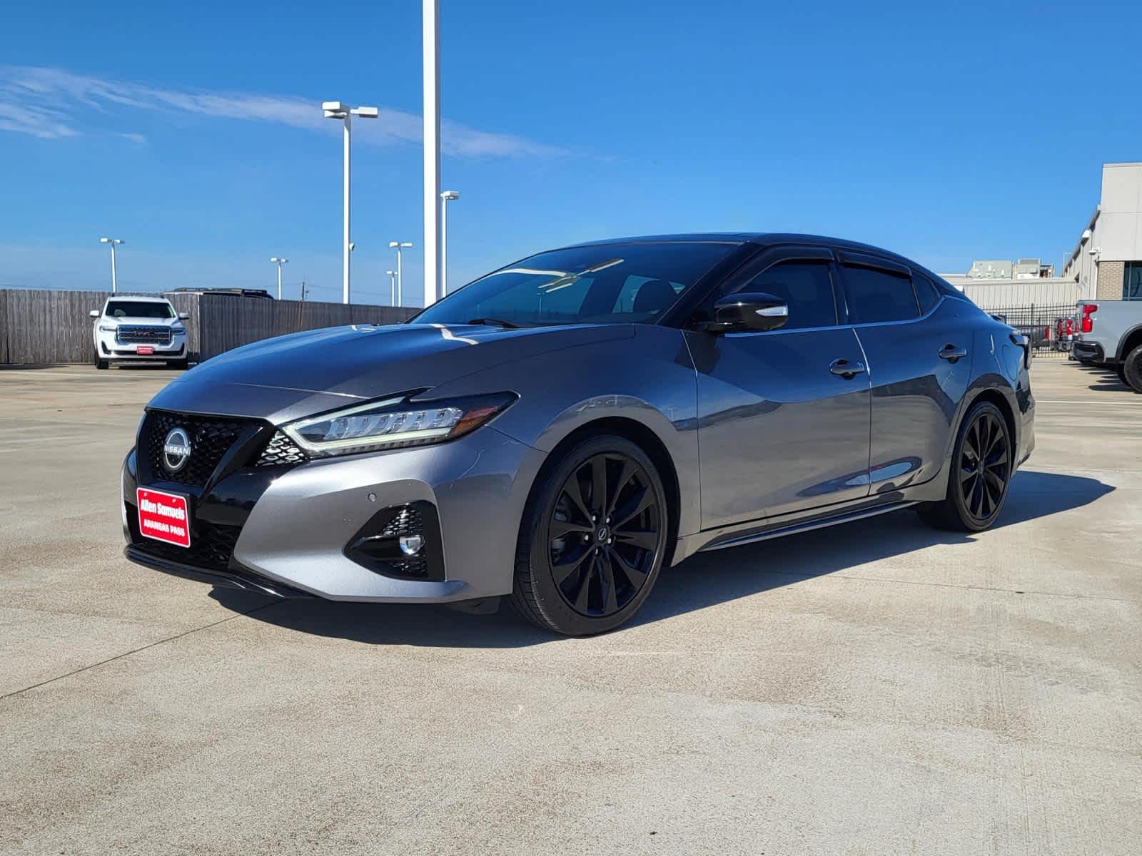 2023 Nissan Maxima SR