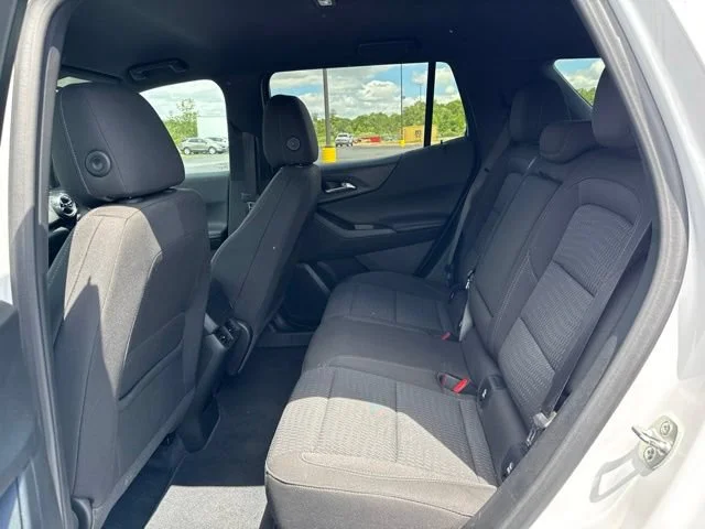 Used 2025 Summit White Chevrolet LT image 6