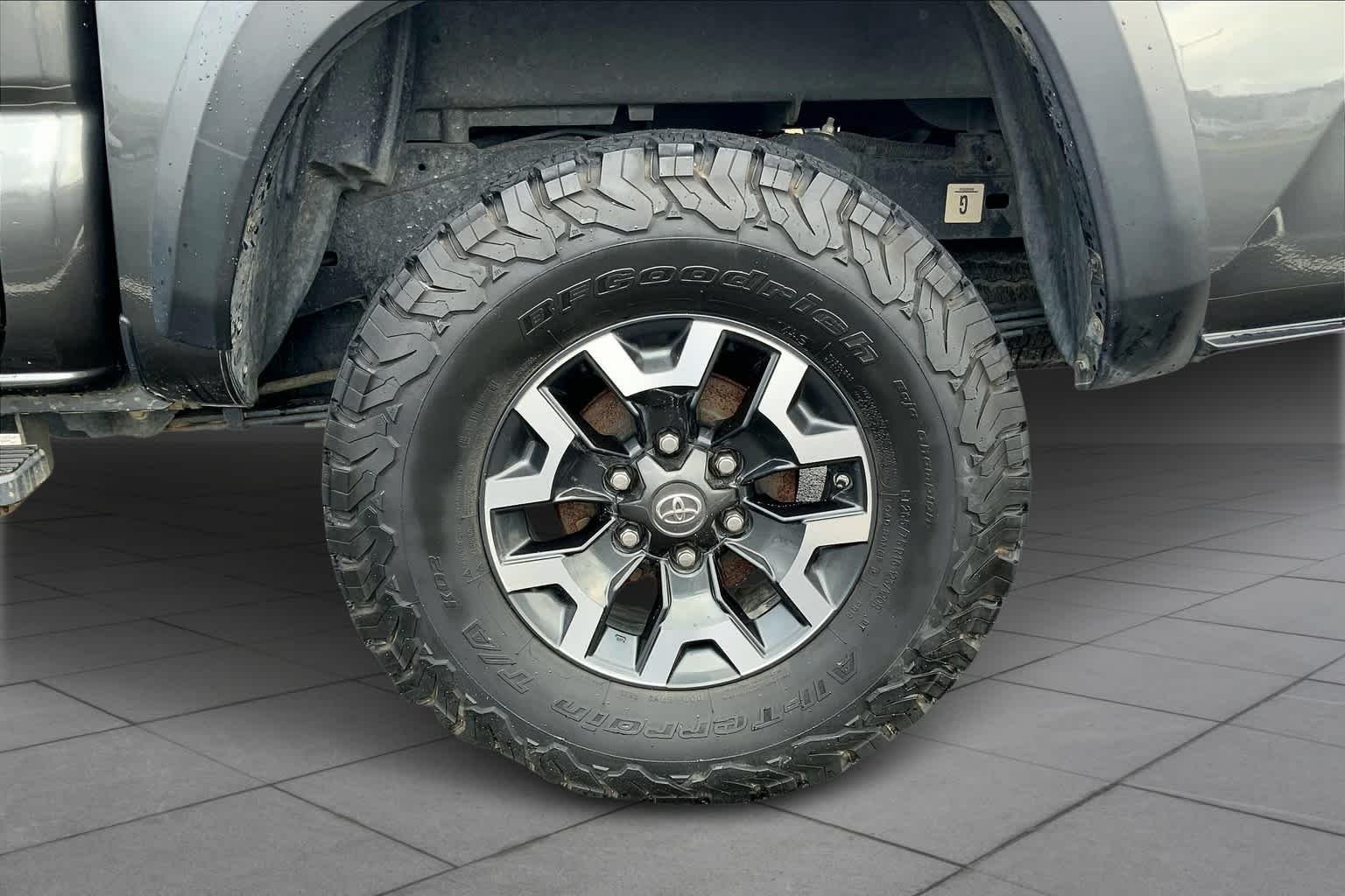 Used 2016 Magnetic Gray Metallic Toyota TRD Off Road image 11