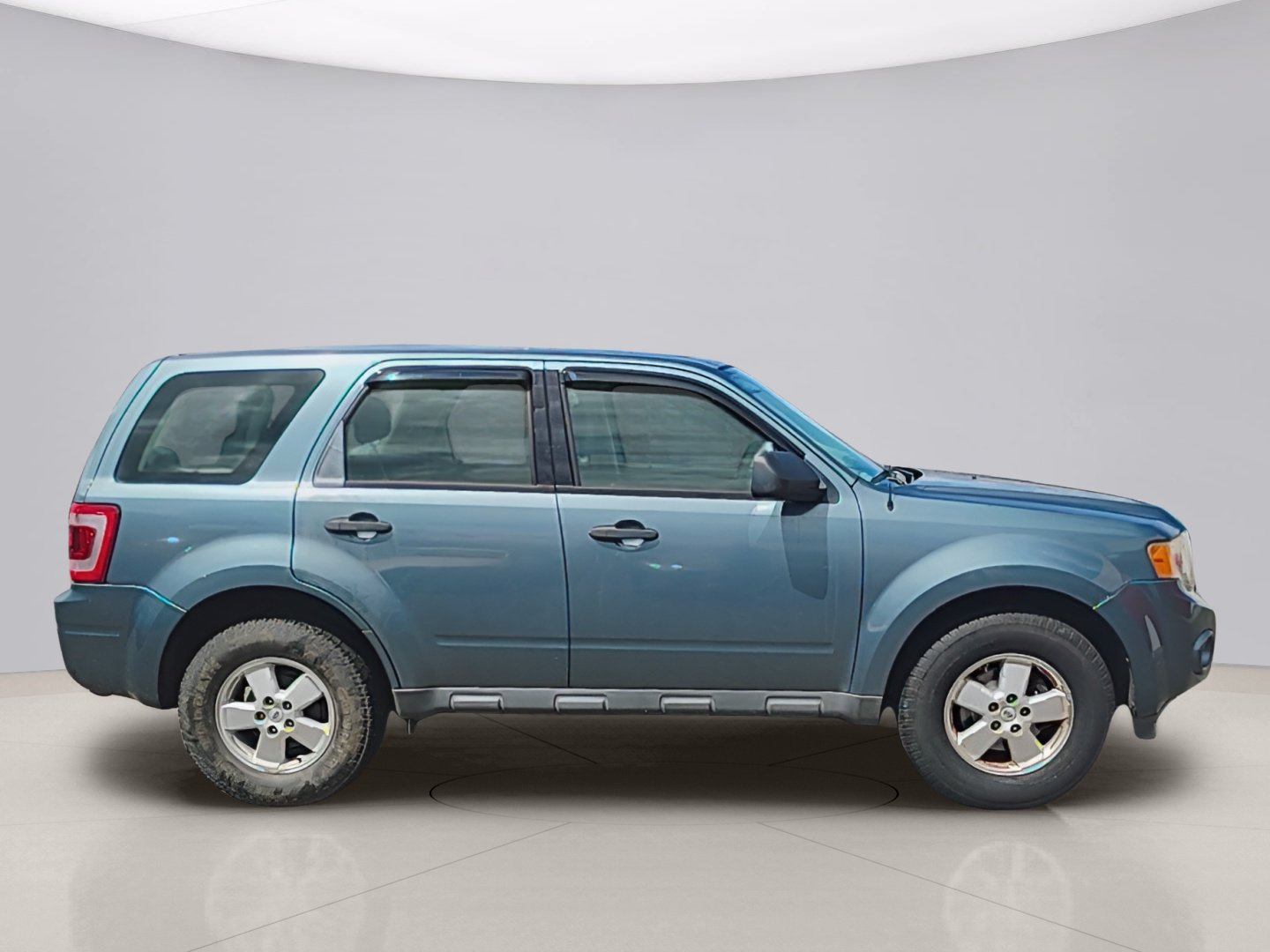 Used 2012 Blue Ford XLS image 6