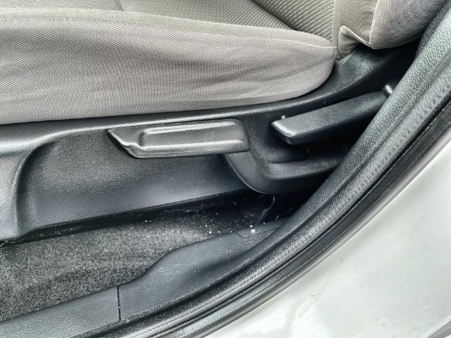 Used 2018  Honda EX image 23