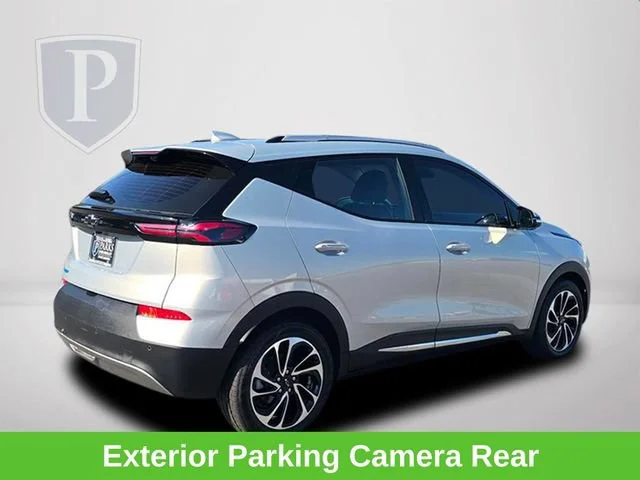 Used 2023 SILVER FLARE METALLIC Chevrolet Premier image 7
