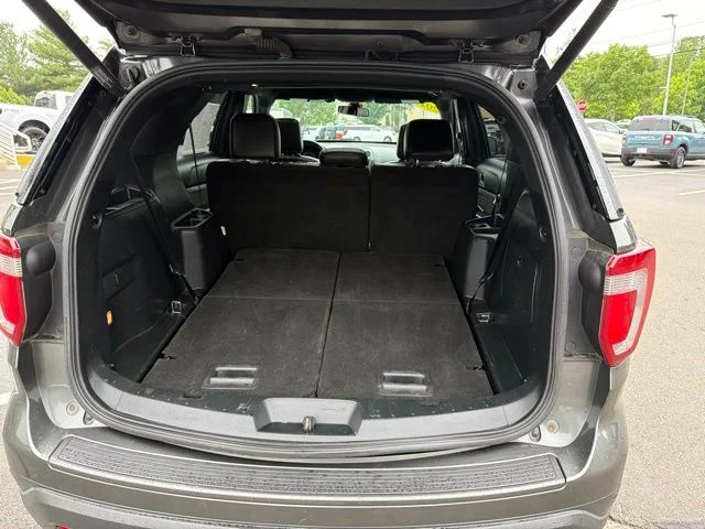 Used 2018 Gray Ford XLT image 30