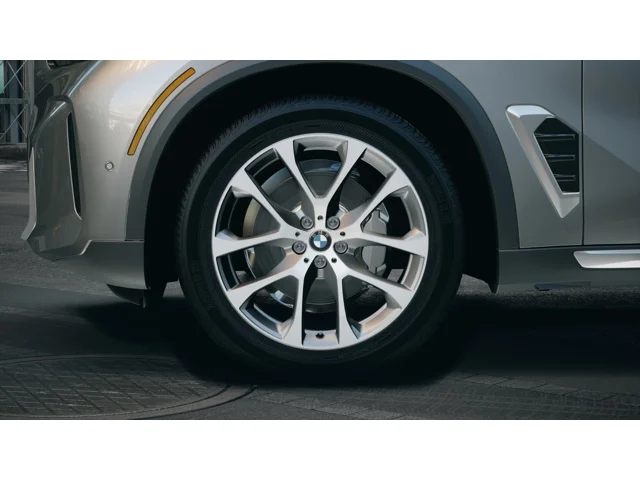 New 2026 Skyscraper Grey Metallic BMW xDrive40i image 7