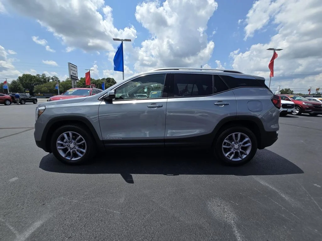 Certified Used 2023 STERLING METALLIC GMC SLT image 4