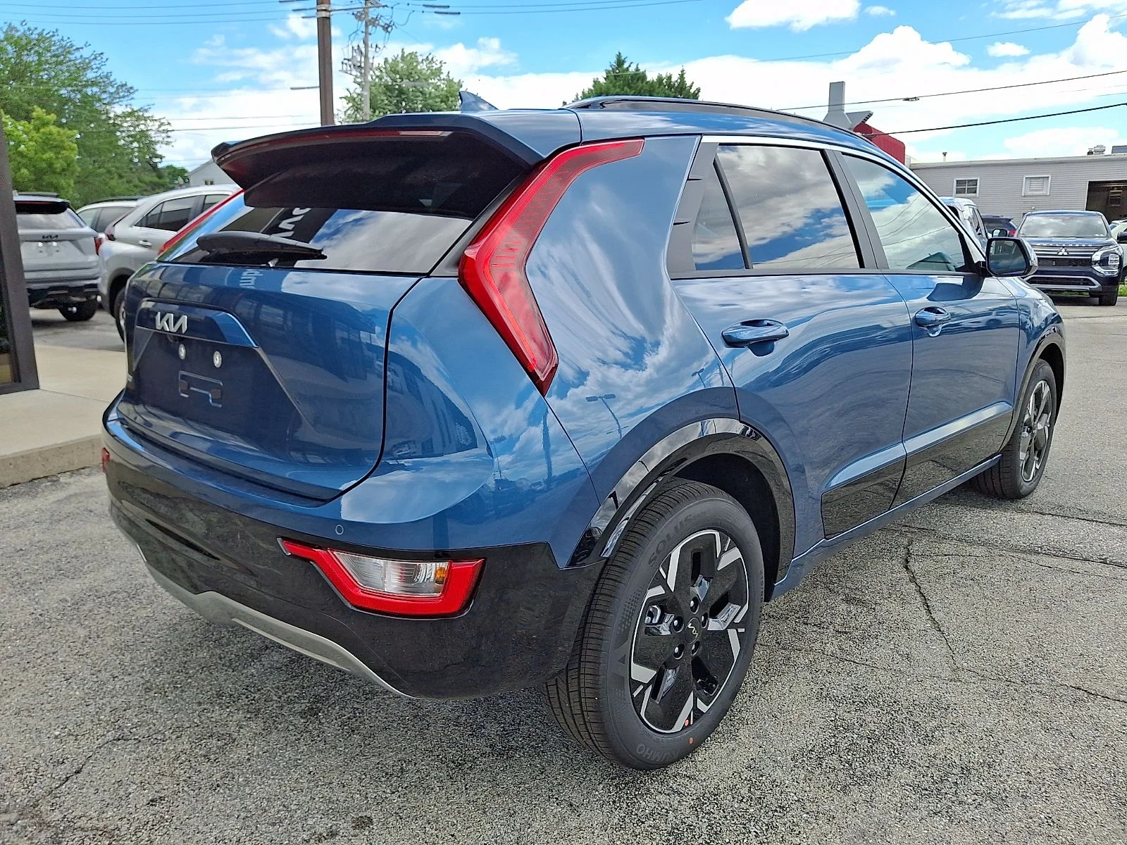New 2026 Blue Kia Wind image 8