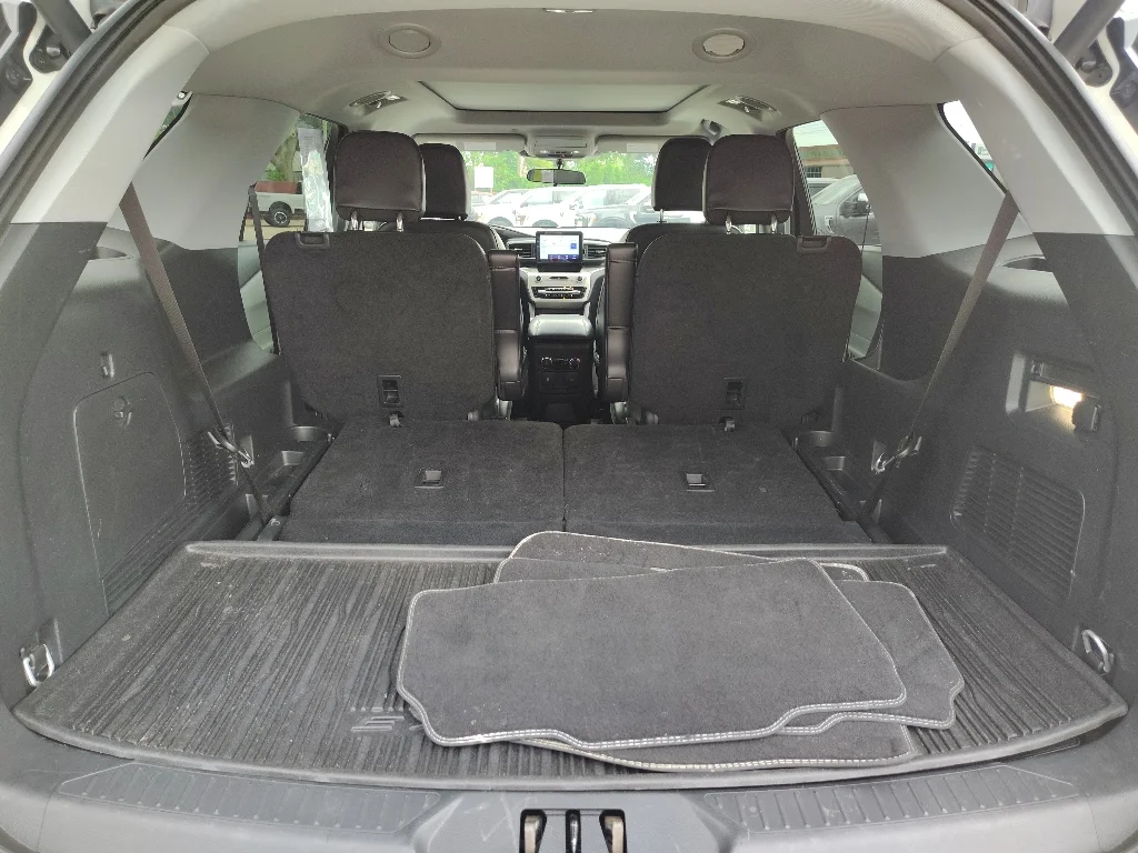 Used 2024 Star White Ford XLT image 12