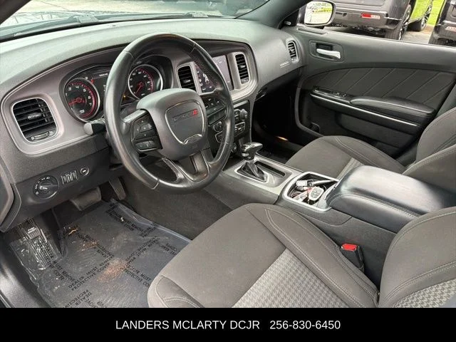 Used 2023 Black Dodge SXT image 17