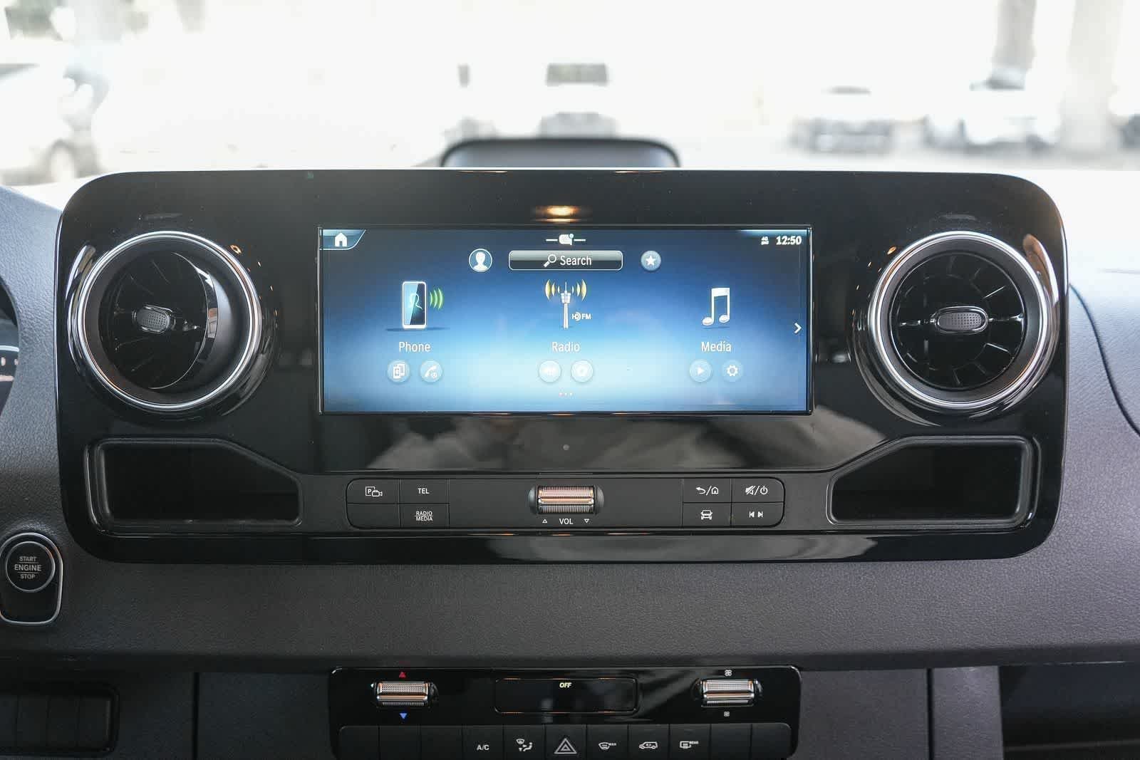 New 2026 Arctic+White Mercedes-Benz Crew 144WB High Roof RWD 2.0L I4 Diesel Turbo SO image 16