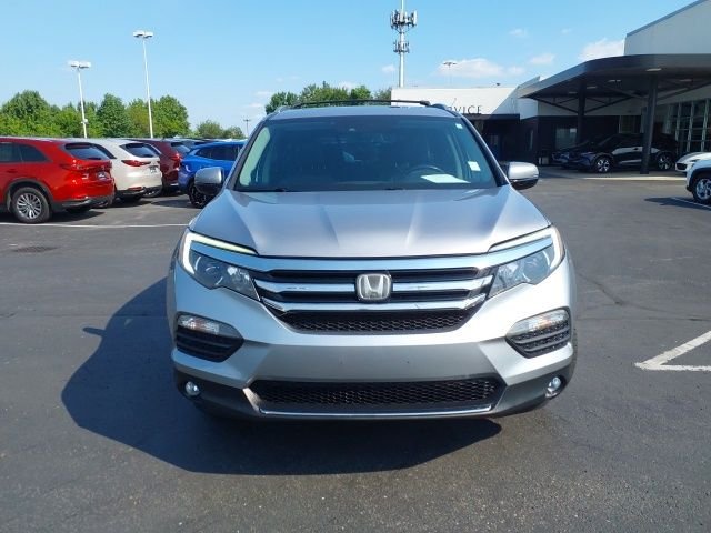 Used 2017 Gray Honda Elite image 2