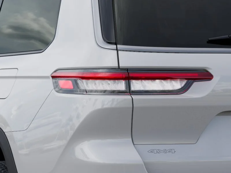 New 2026 Bright White Clear-Coat Exterior Paint Jeep 85th Anniversary Edition image 22
