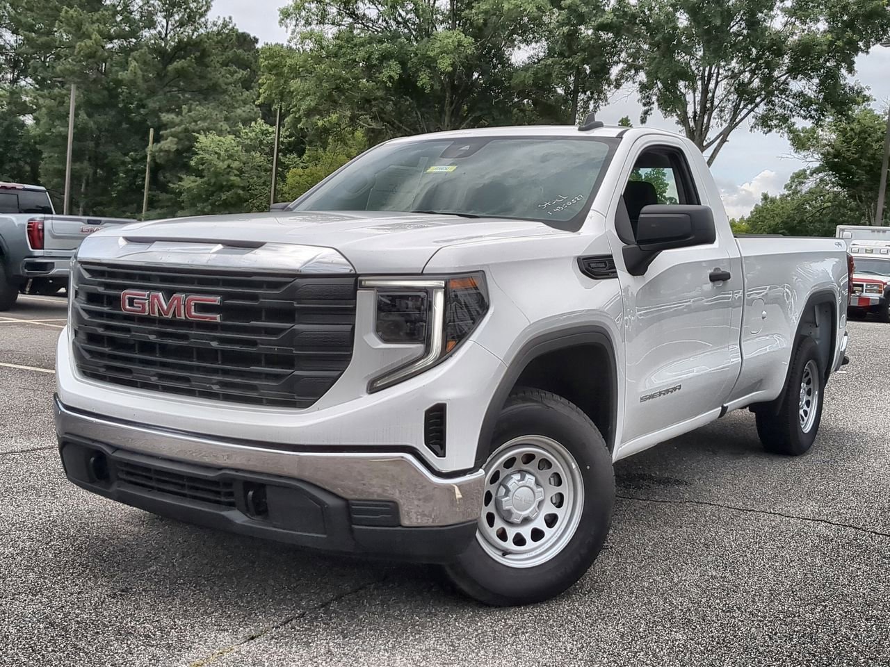 2025 GMC Sierra 4WD Regular Cab Standard Box Pro's photo