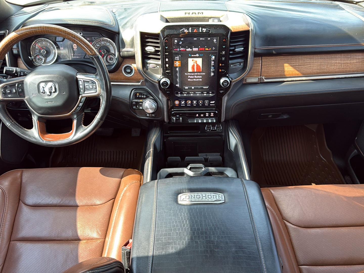 Used 2020 Ivory White Tri-Coat Pearlcoat Ram Longhorn image 33