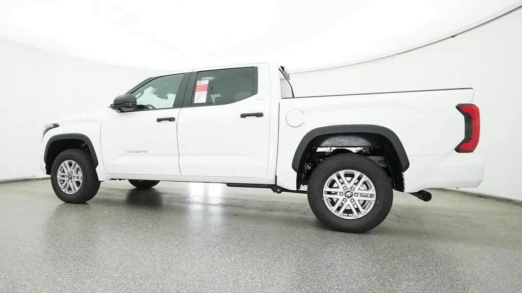 2025 Toyota Tundra SR5 - Photo 18