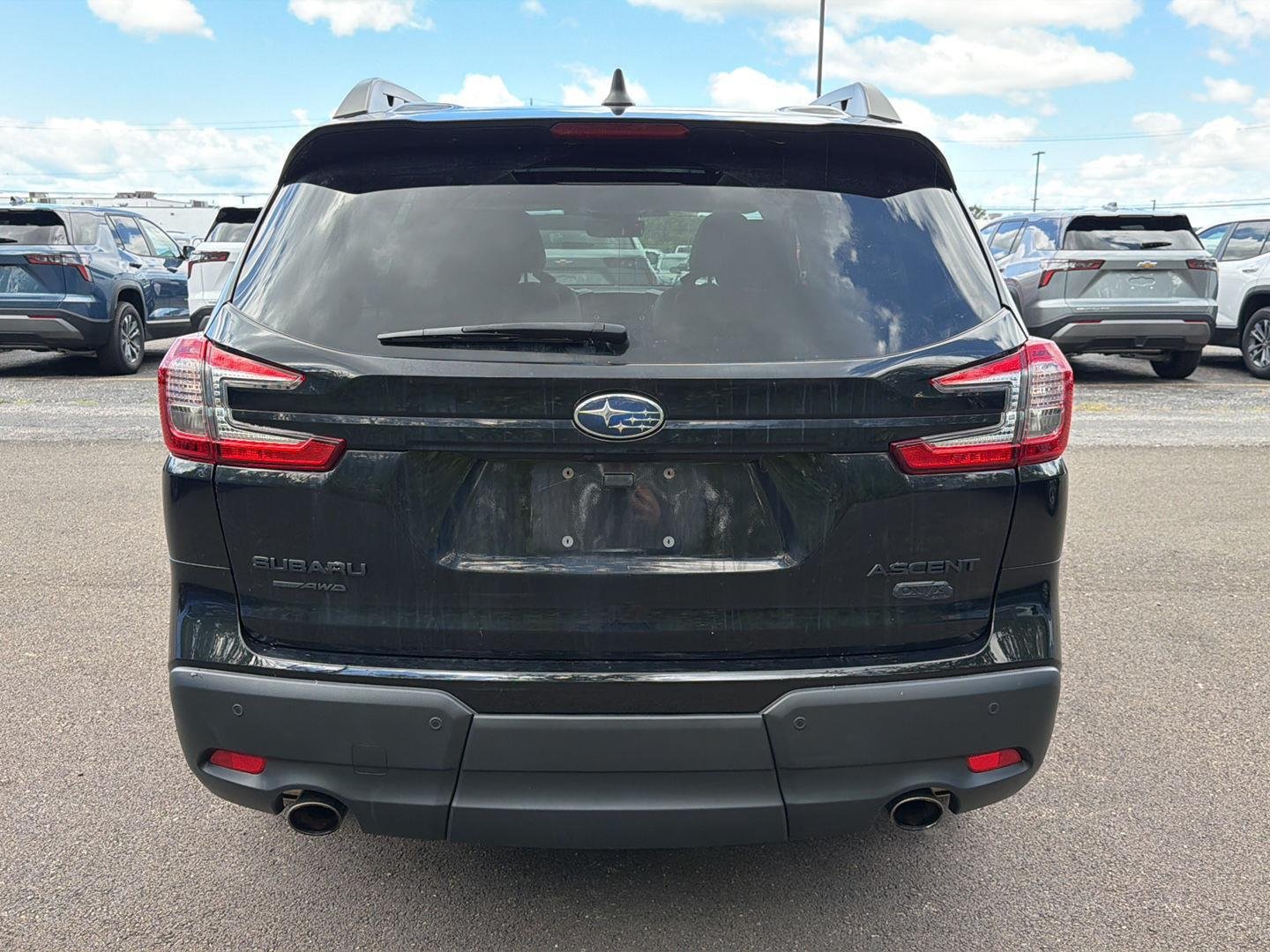 Used 2023 Crystal Black Silica Subaru Onyx Edition image 9