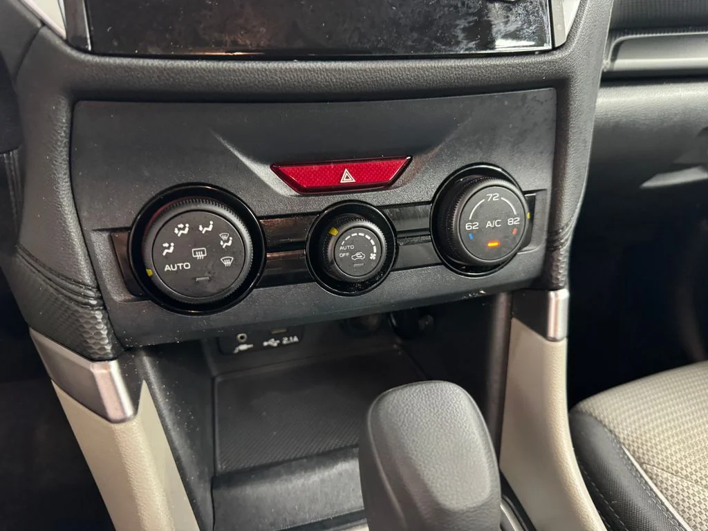 Used 2021 White Subaru Base image 23