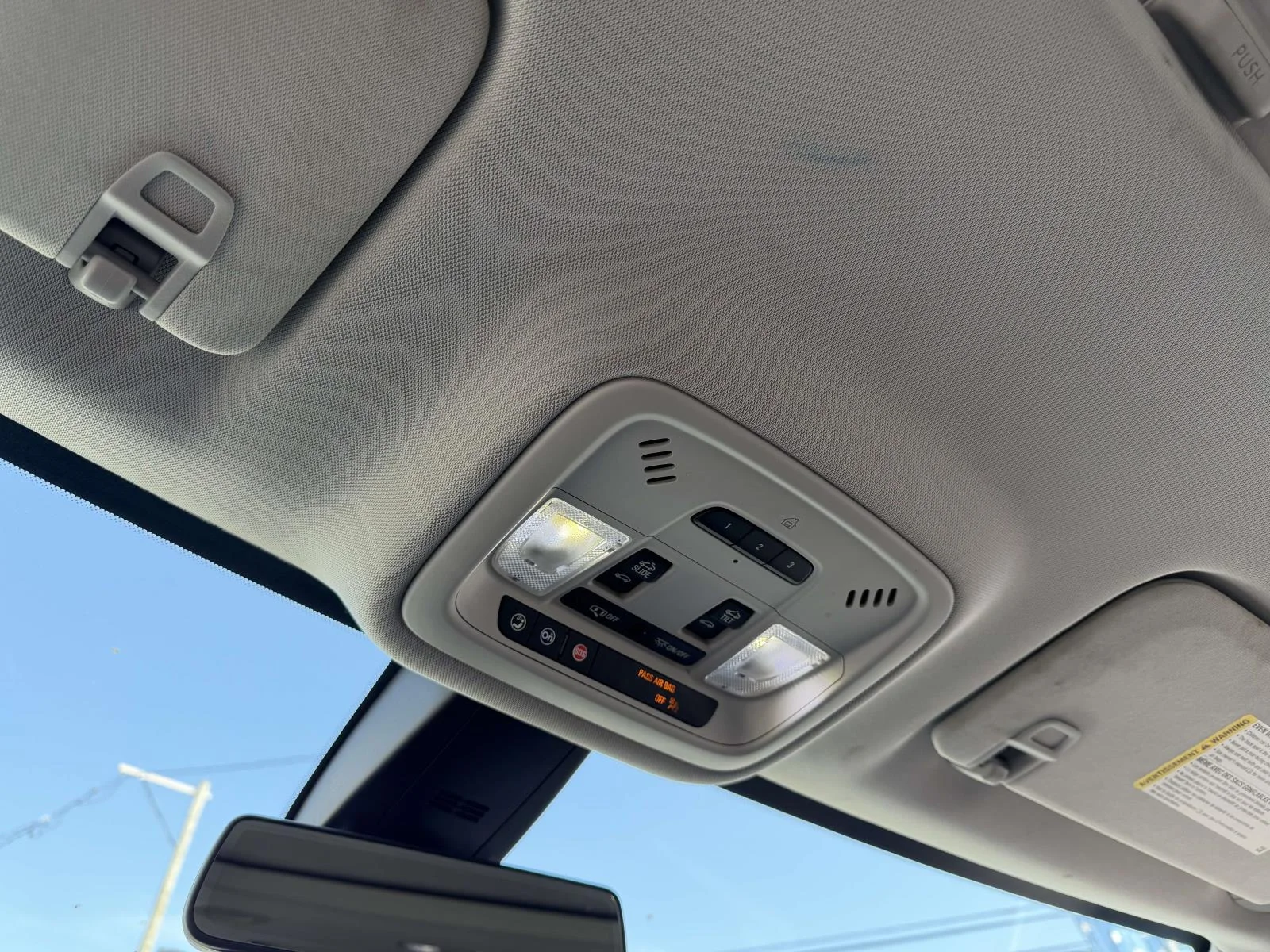 2020 Chevrolet Traverse 3LT - Photo 28