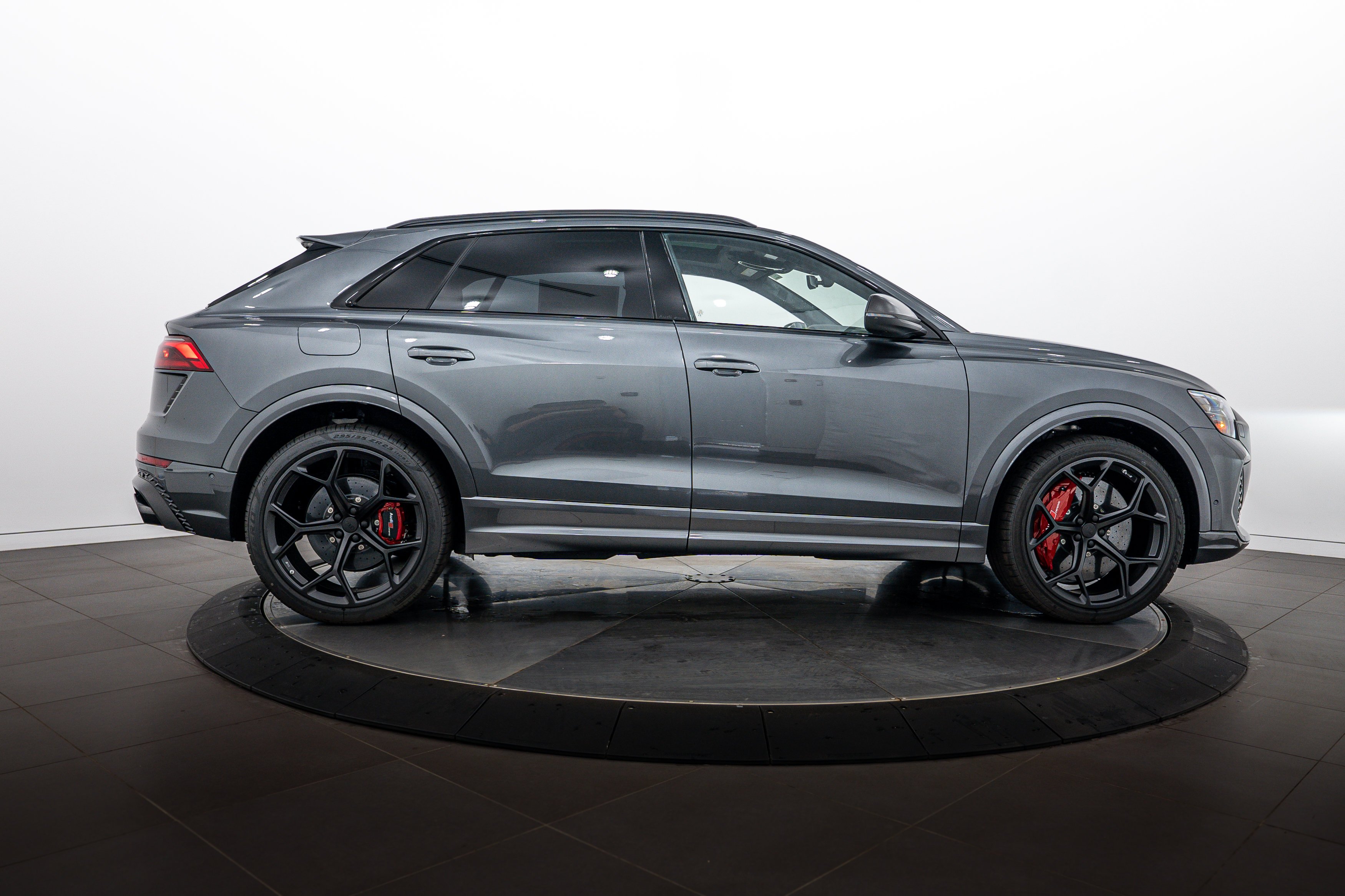 New 2026 Daytona Gray Audi performance image 3