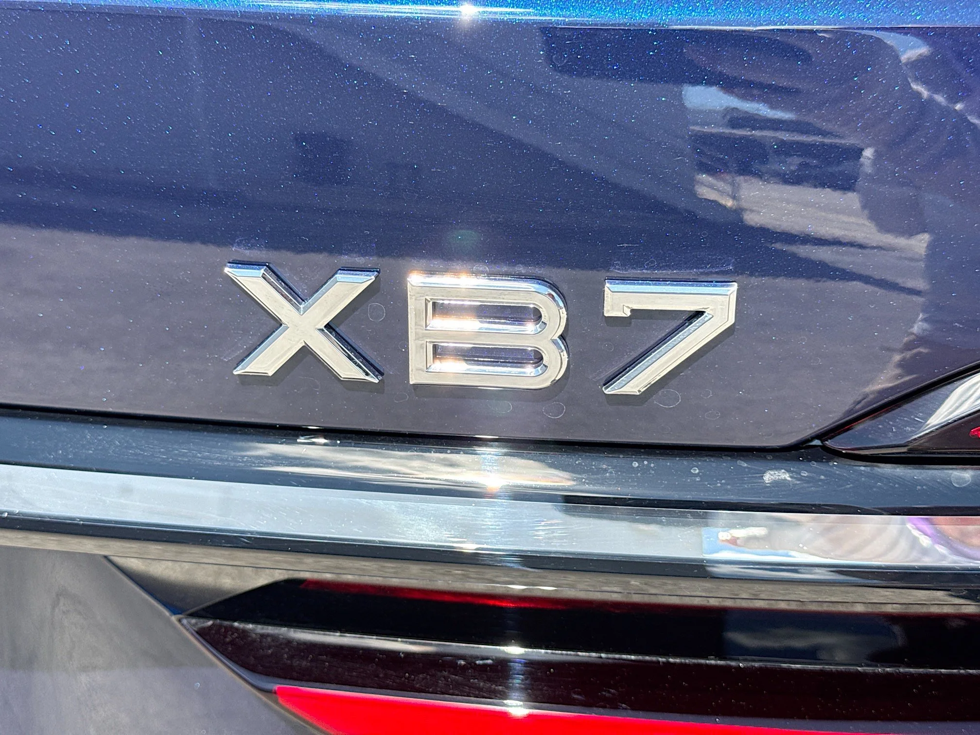 New 2026 Tanzanite Blue II Metallic BMW ALPINA XB7 image 11