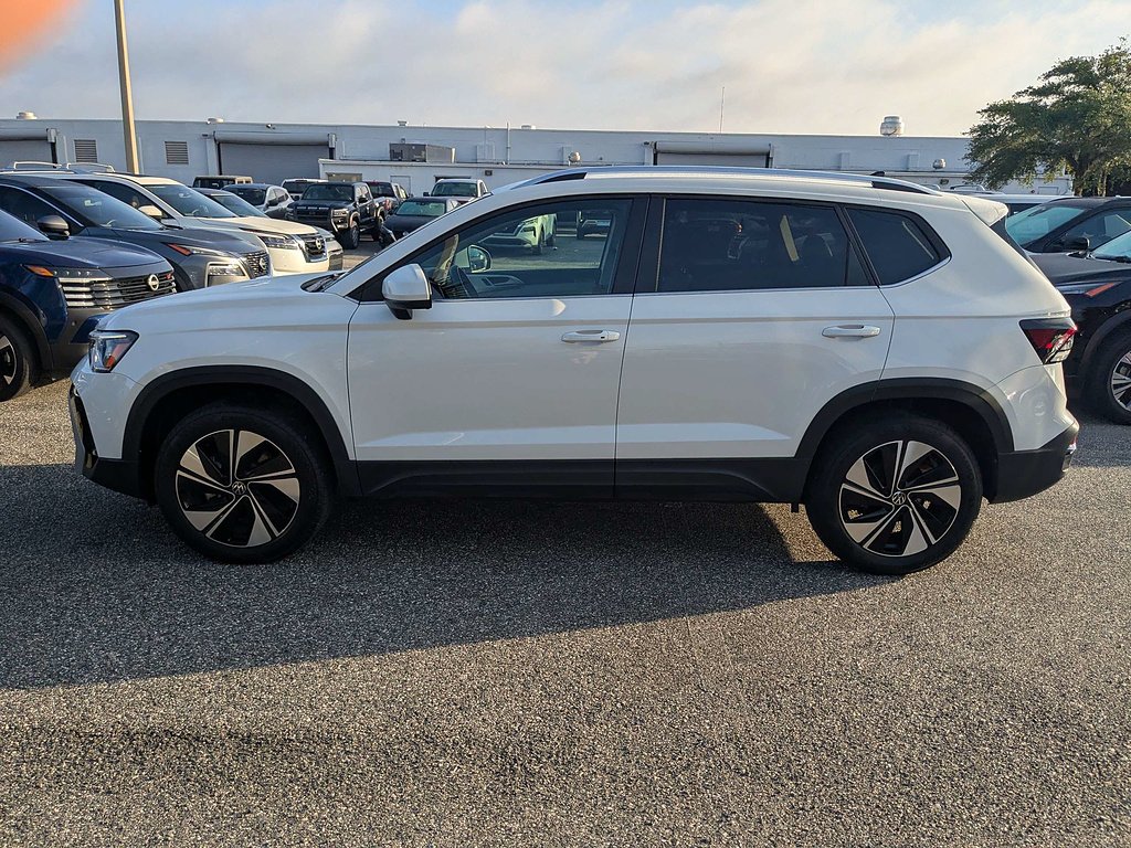 2025 Volkswagen Taos SE - Photo 7