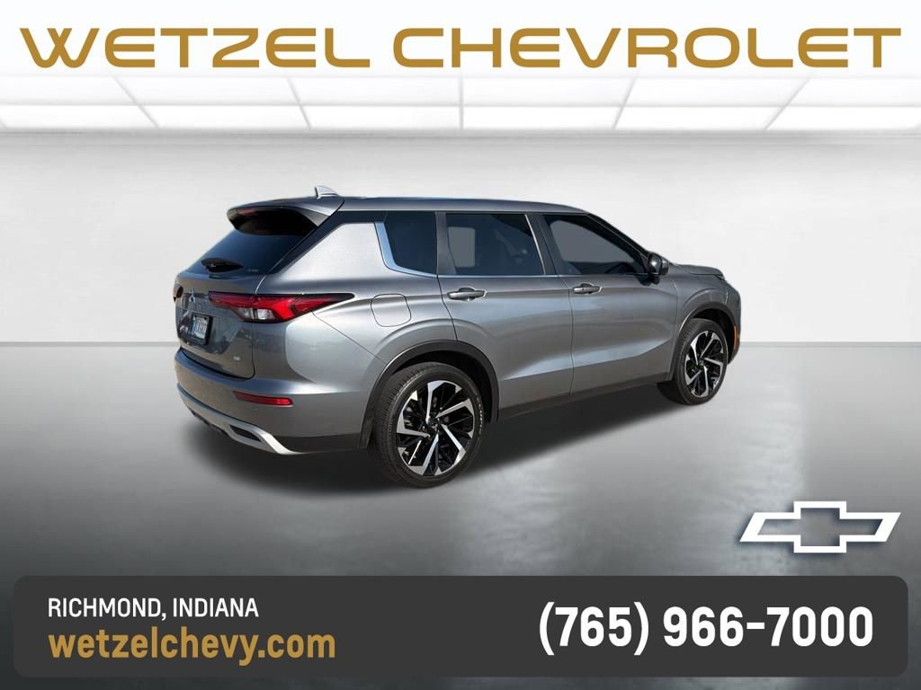Used 2024  Mitsubishi SE image 6