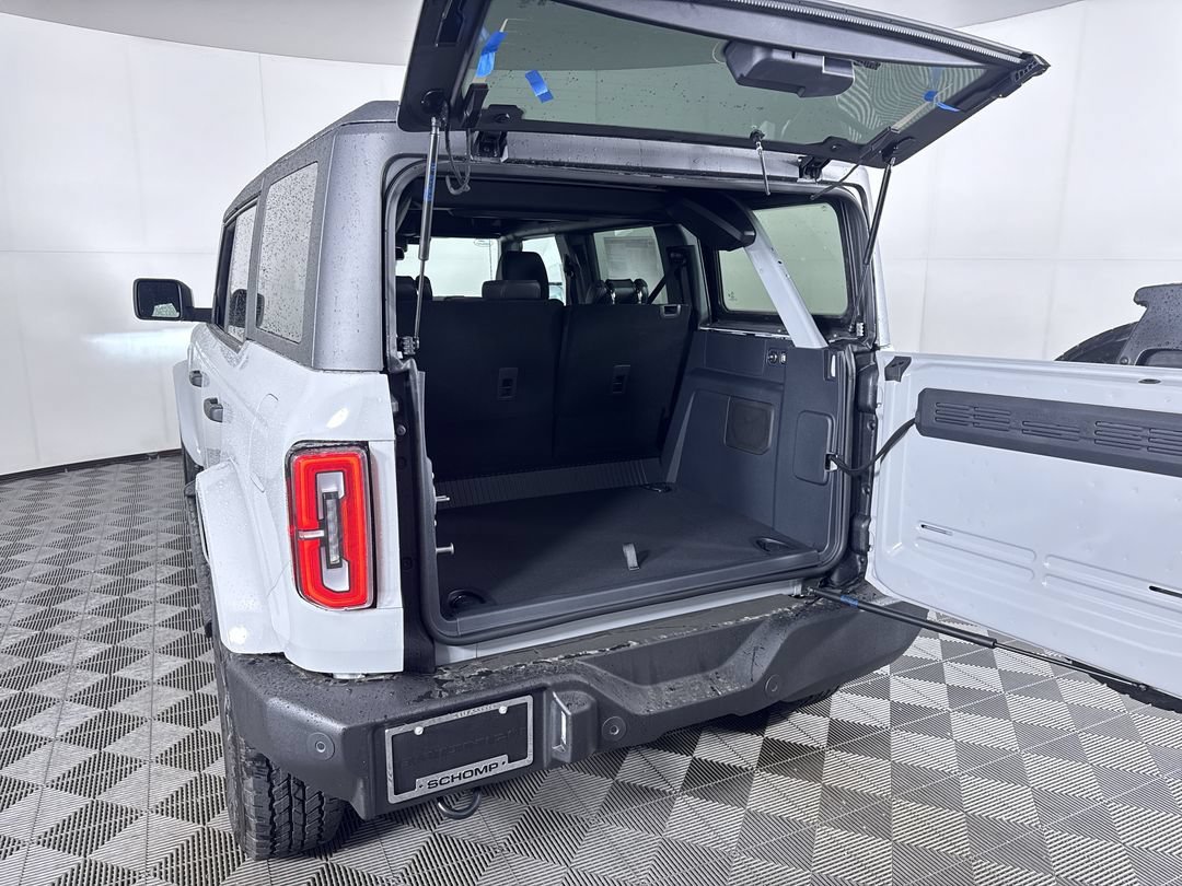 New 2026 Avalanche Gray Ford Outer Banks image 25
