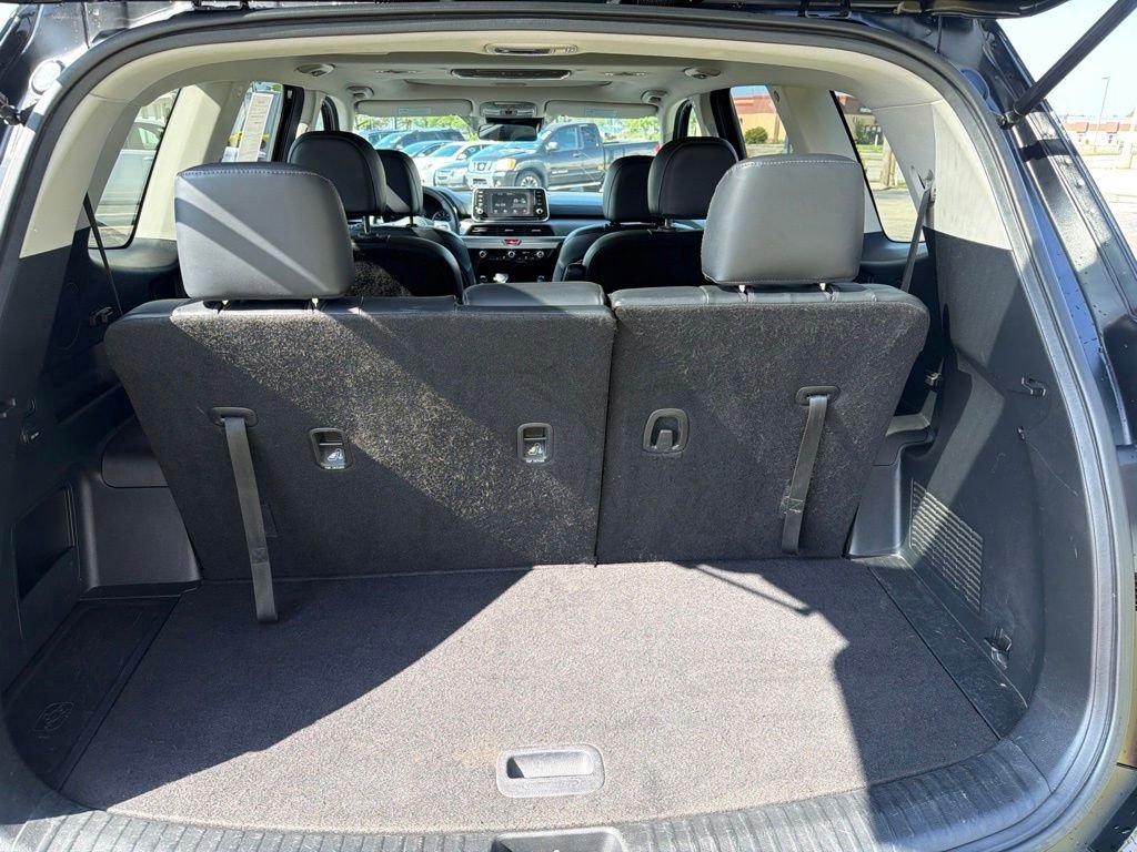 Used 2020 Black Kia S image 14