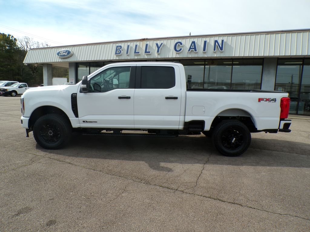 New 2026 Oxford White Ford F-250® XL image 4