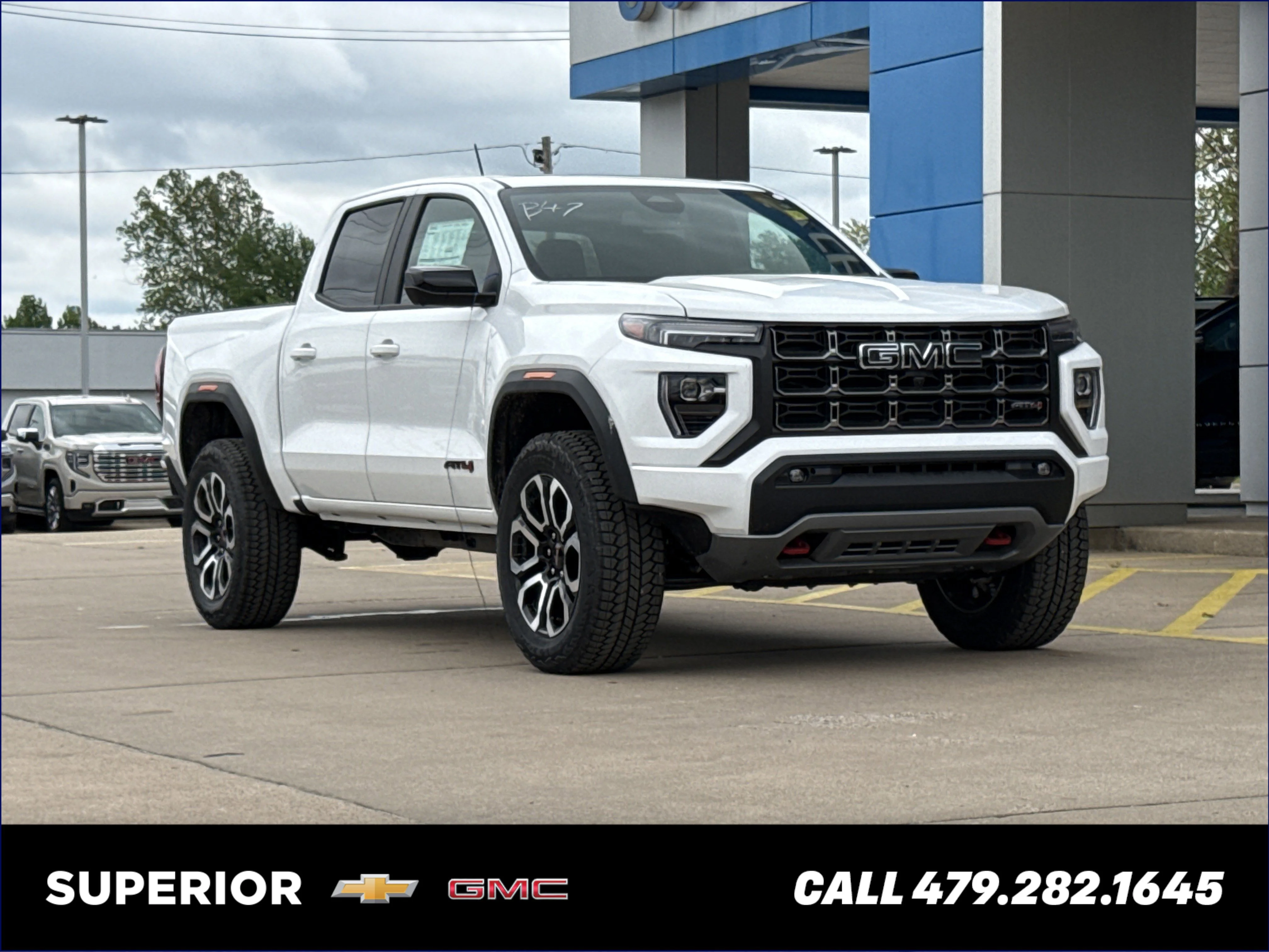 2026 GMC Canyon 4WD AT4 Crew Cab Short Box's photo