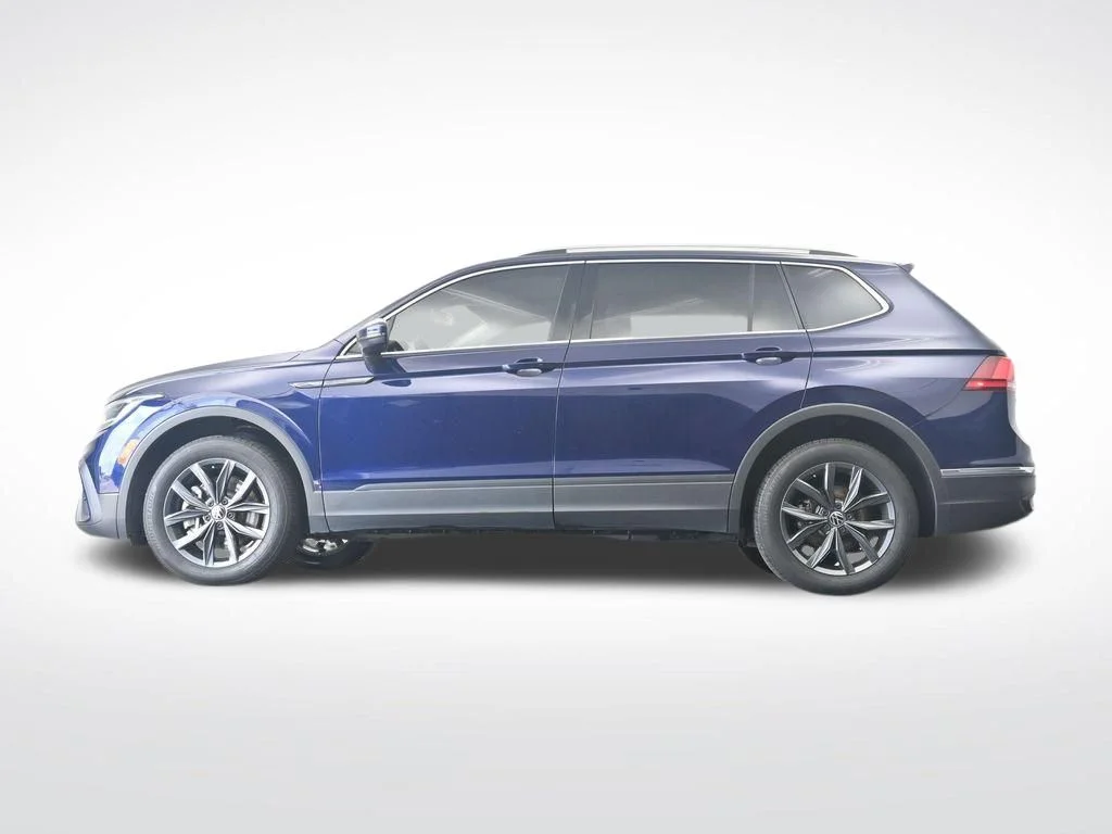 Used 2023 Blue Volkswagen 2.0T SE image 37