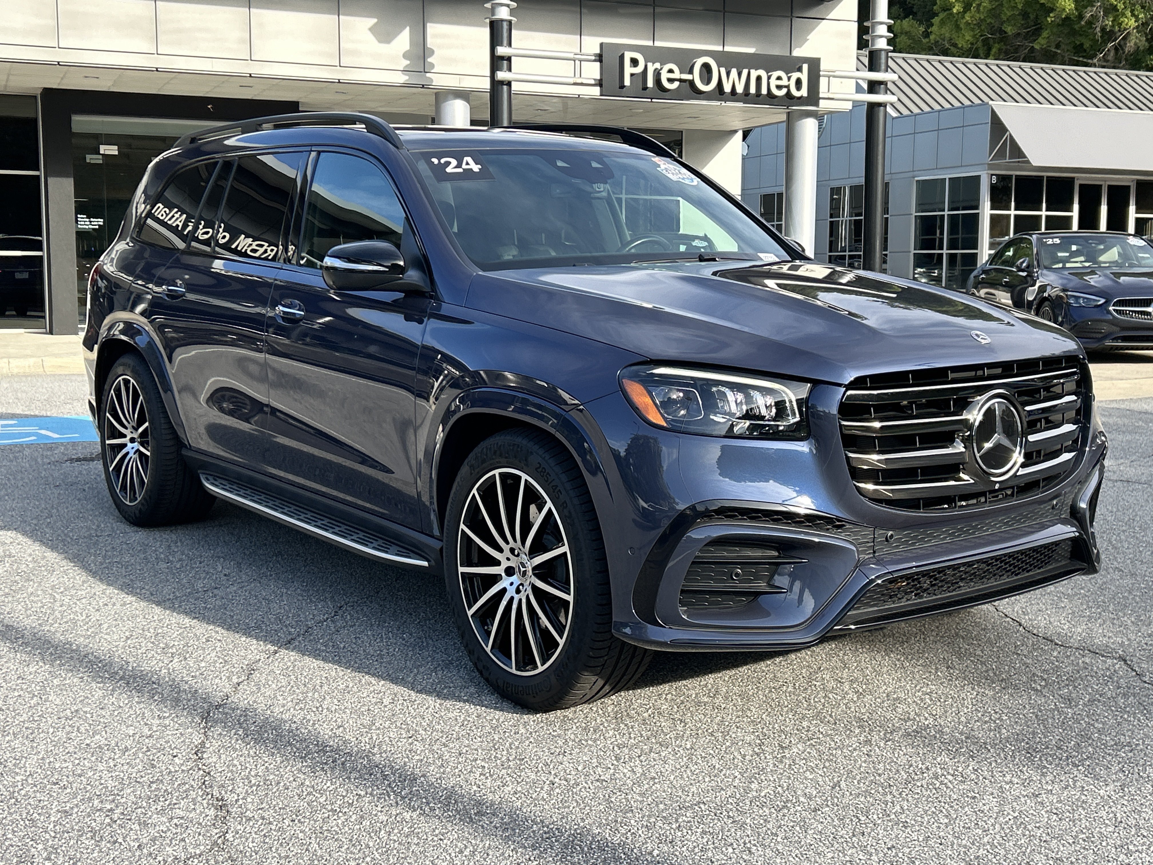 Certified Used 2024 Twilight Blue Metallic Mercedes-Benz GLS 450 4MATIC® SUV image 4