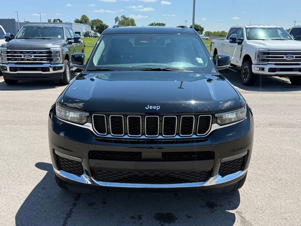 Used 2023 Black Jeep Limited image 24