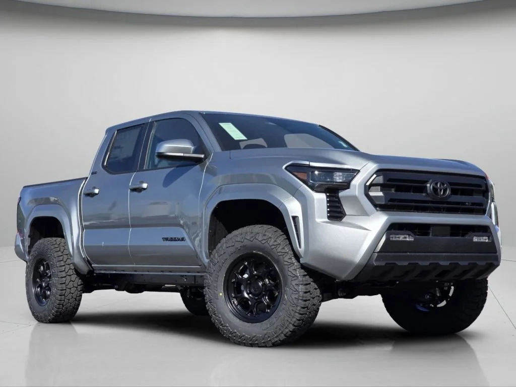 New 2026 Celestial Silver Metallic Toyota SR5 image 2