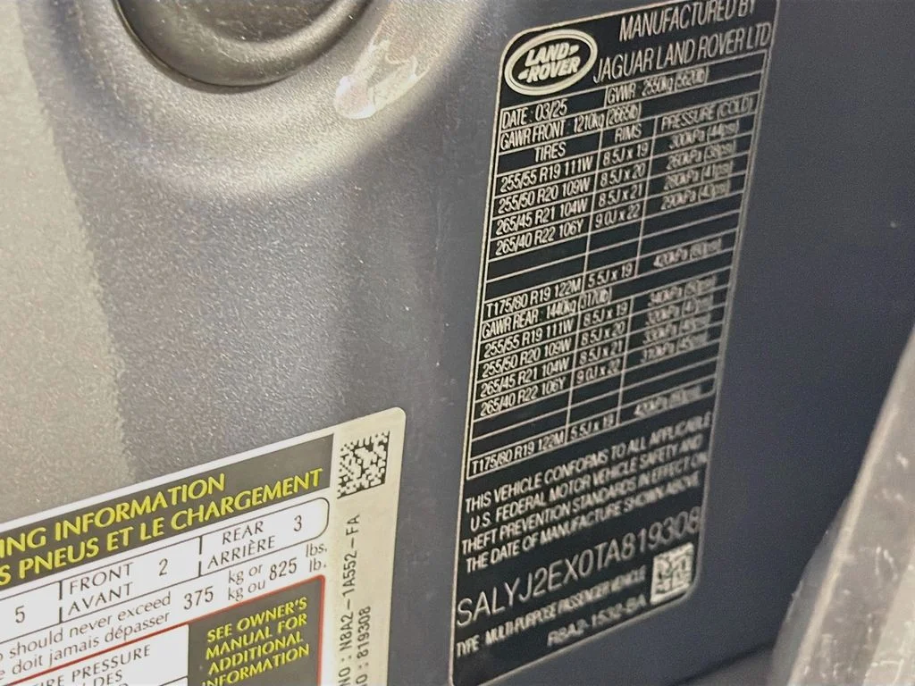 Used 2026 Gray Land Rover S image 34