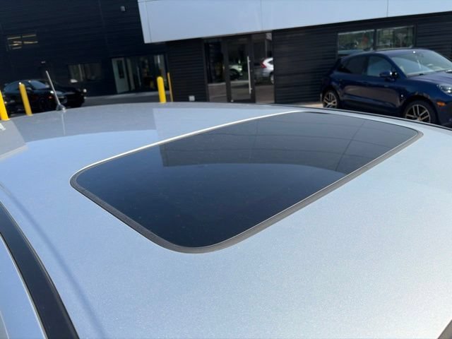 Used 2016 Alabaster Silver Metallic Honda EX image 4